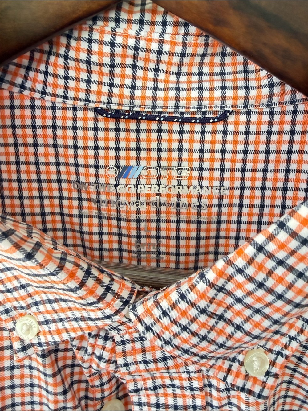 Vineyard Vines L "On-The-Go" Performance Button Down
